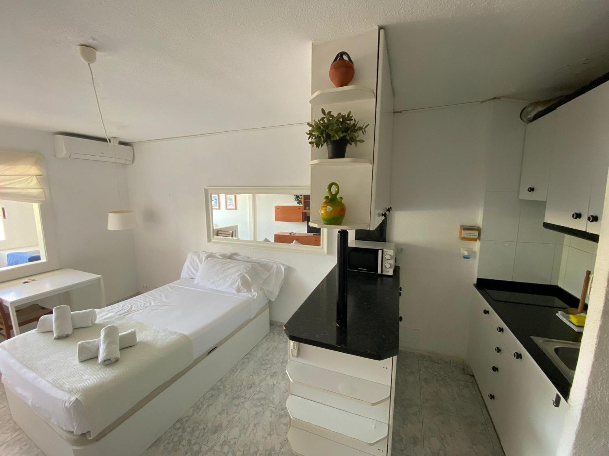The Moon Studio By Hello Homes Sitges Exterior foto